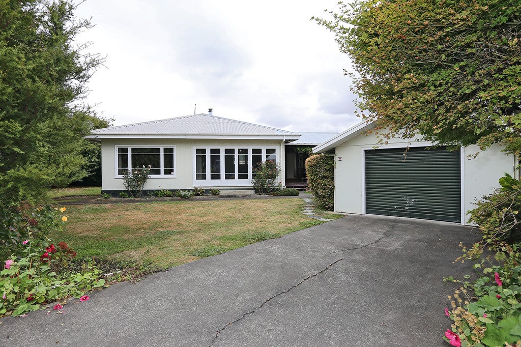 409 Murdoch Road East, Akina, Hastings - Carousel 1