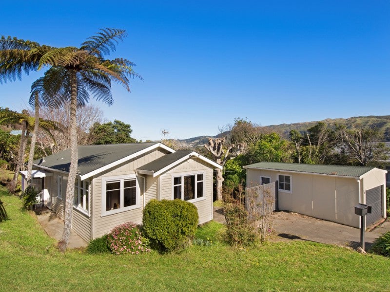 20 Arawhata Street, Ranui, Porirua - Carousel 1