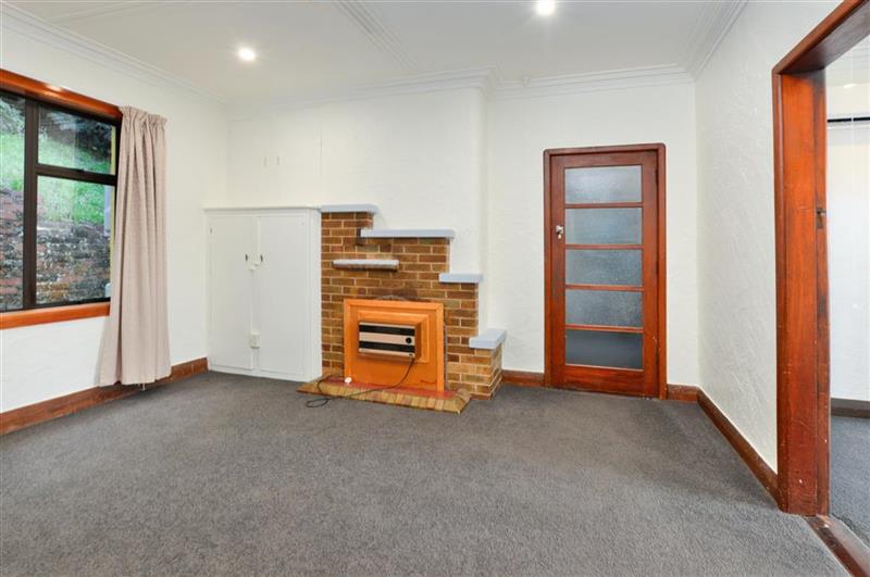 86 Pine Hill Road, Dalmore, Dunedin - Carousel 1