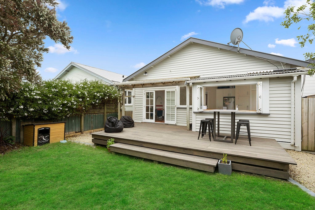396 Jackson Street, Petone, Lower Hutt - Carousel 1