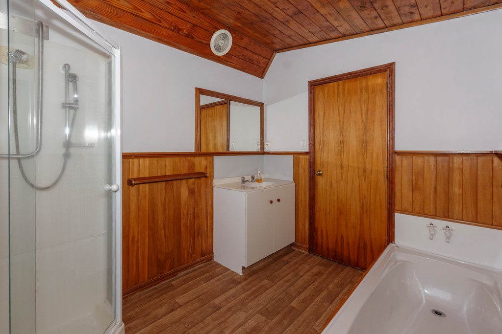 1/27 Parrs Cross Road, Henderson, Auckland - Carousel 9