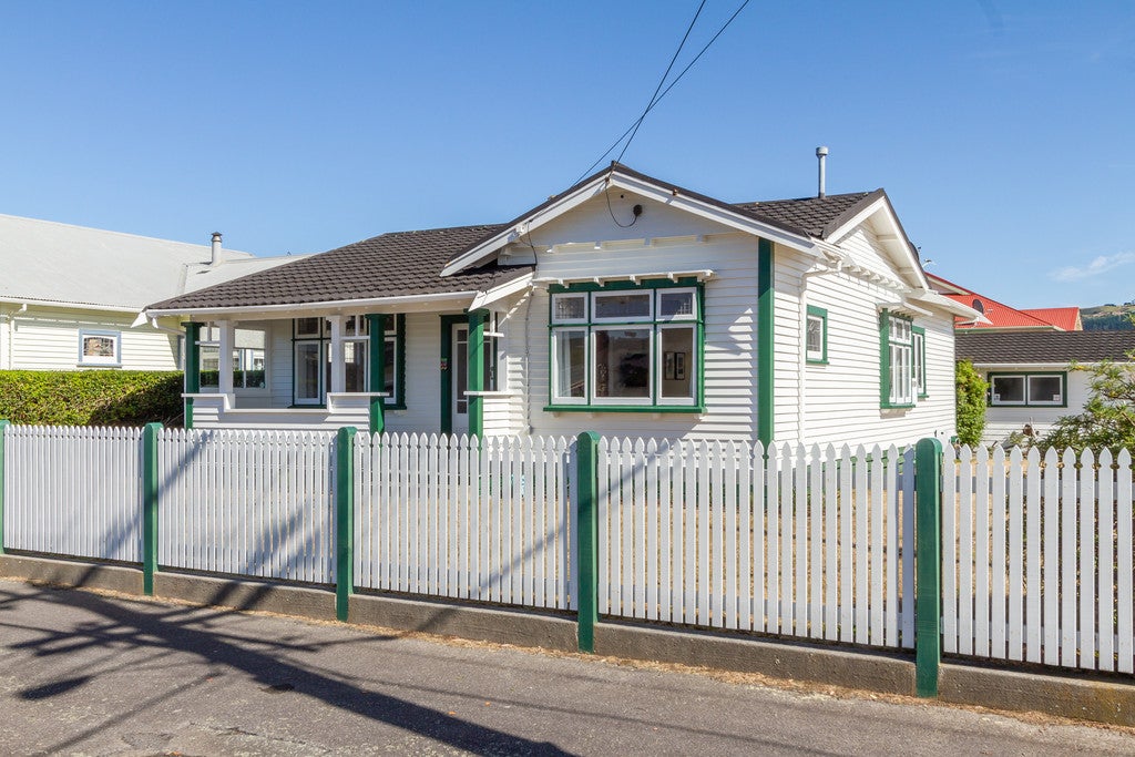 33 William Street, Petone, Lower Hutt - Carousel 2