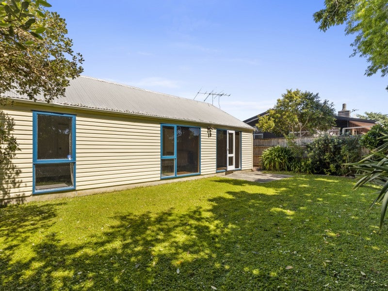 4/141 Waiwhetu RD, WATERLOO, LOWER HUTT - Carousel 1