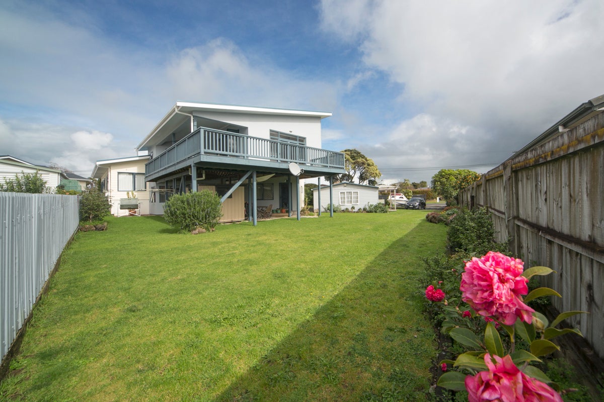 34 Boyd Avenue, Mangere Bridge, Auckland - Carousel 2
