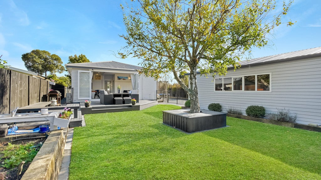 102 Birdwood Avenue, Beckenham, Christchurch - Carousel 2