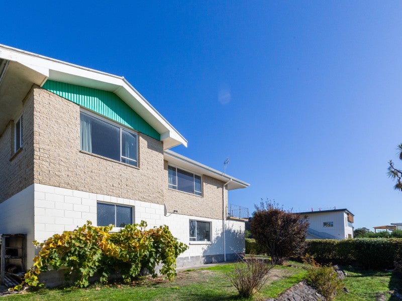 21 Main Road, Redcliffs, Christchurch - Carousel 26