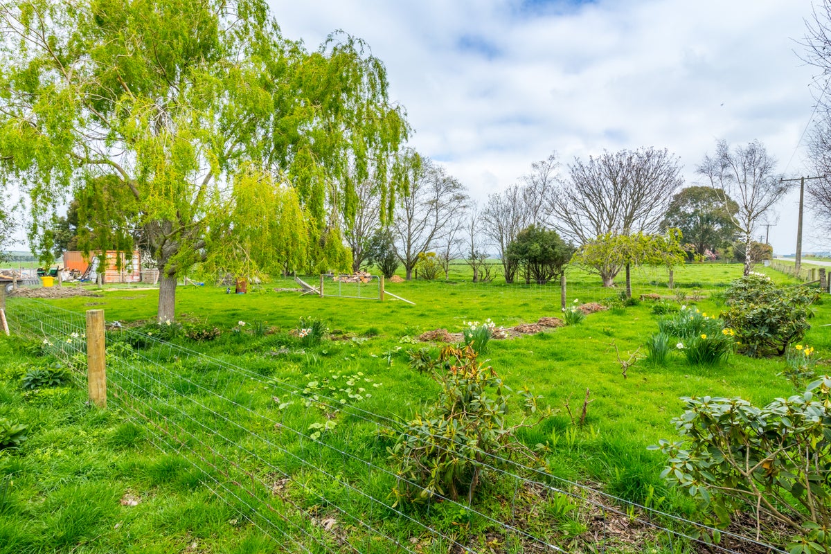 175 Blue Cliffs Road, St Andrews - Carousel 2
