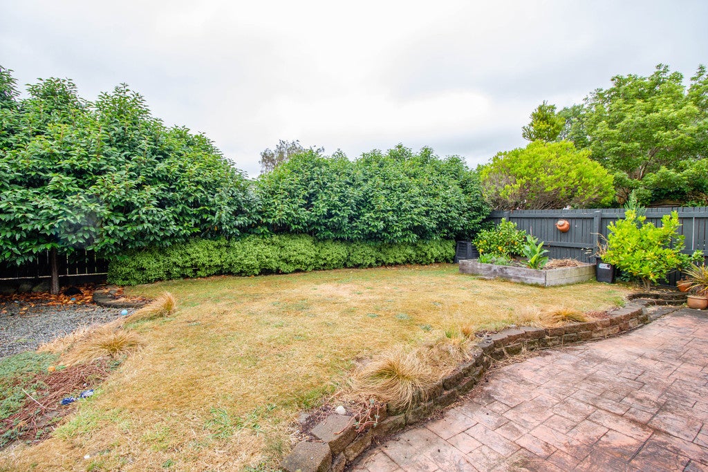 20 Karamea Grove, Wainuiomata, Lower Hutt - Carousel 20