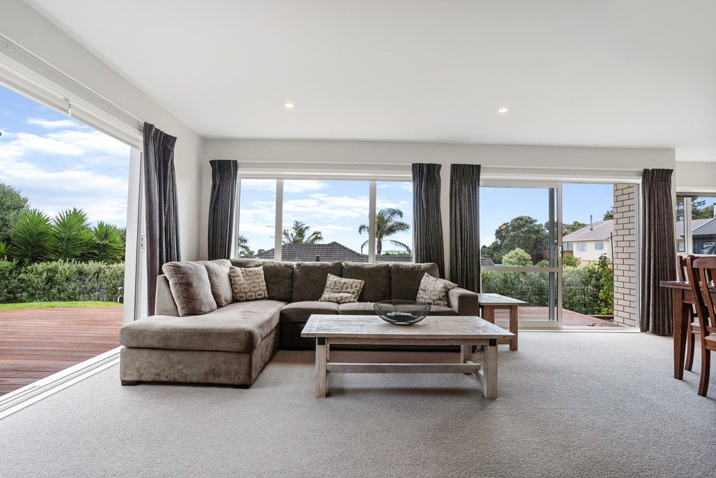 5 Gibbia Way, Beachlands, Auckland - Carousel 26