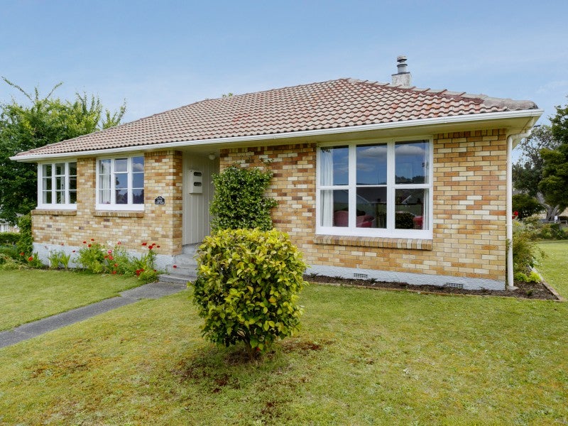 5 Nikau Street, Wairakei, Taupo - Carousel 1