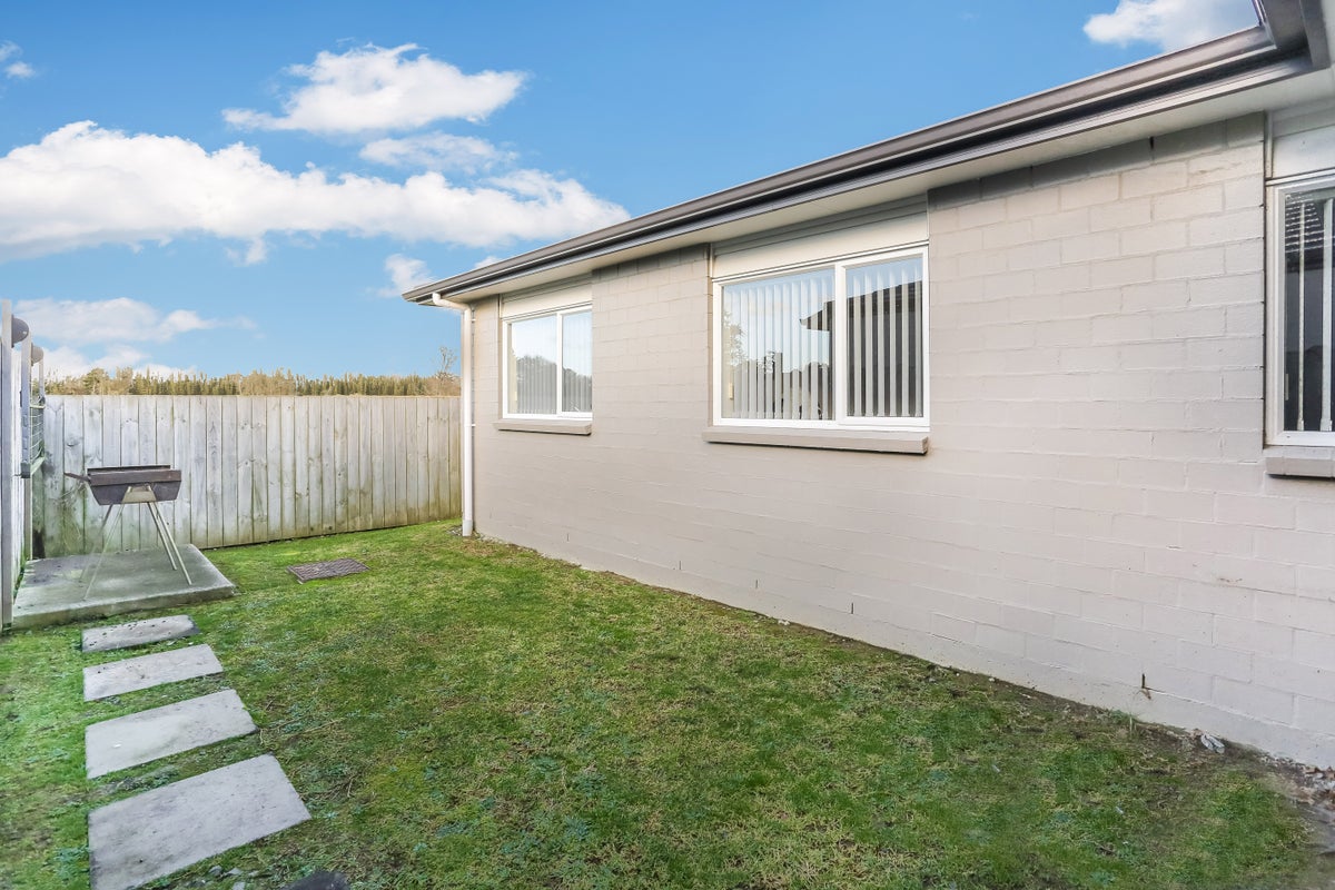 122 Popokatea Drive, Takanini, Auckland - Carousel 15