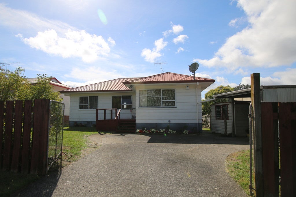 2/33 Bellringer Road, Massey, Auckland - Carousel 16