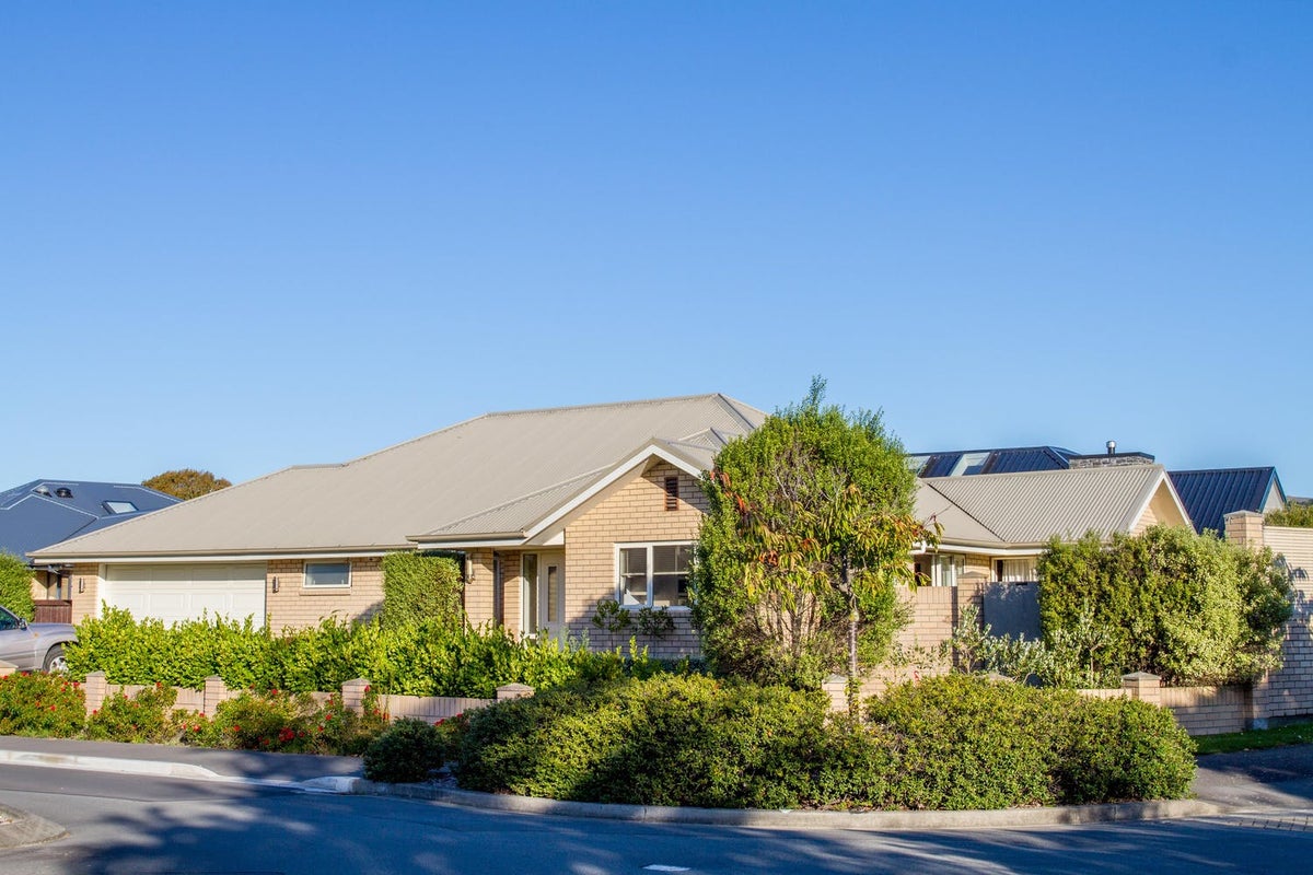 17 Six Silvers Avenue, Halswell, Christchurch - Carousel 1