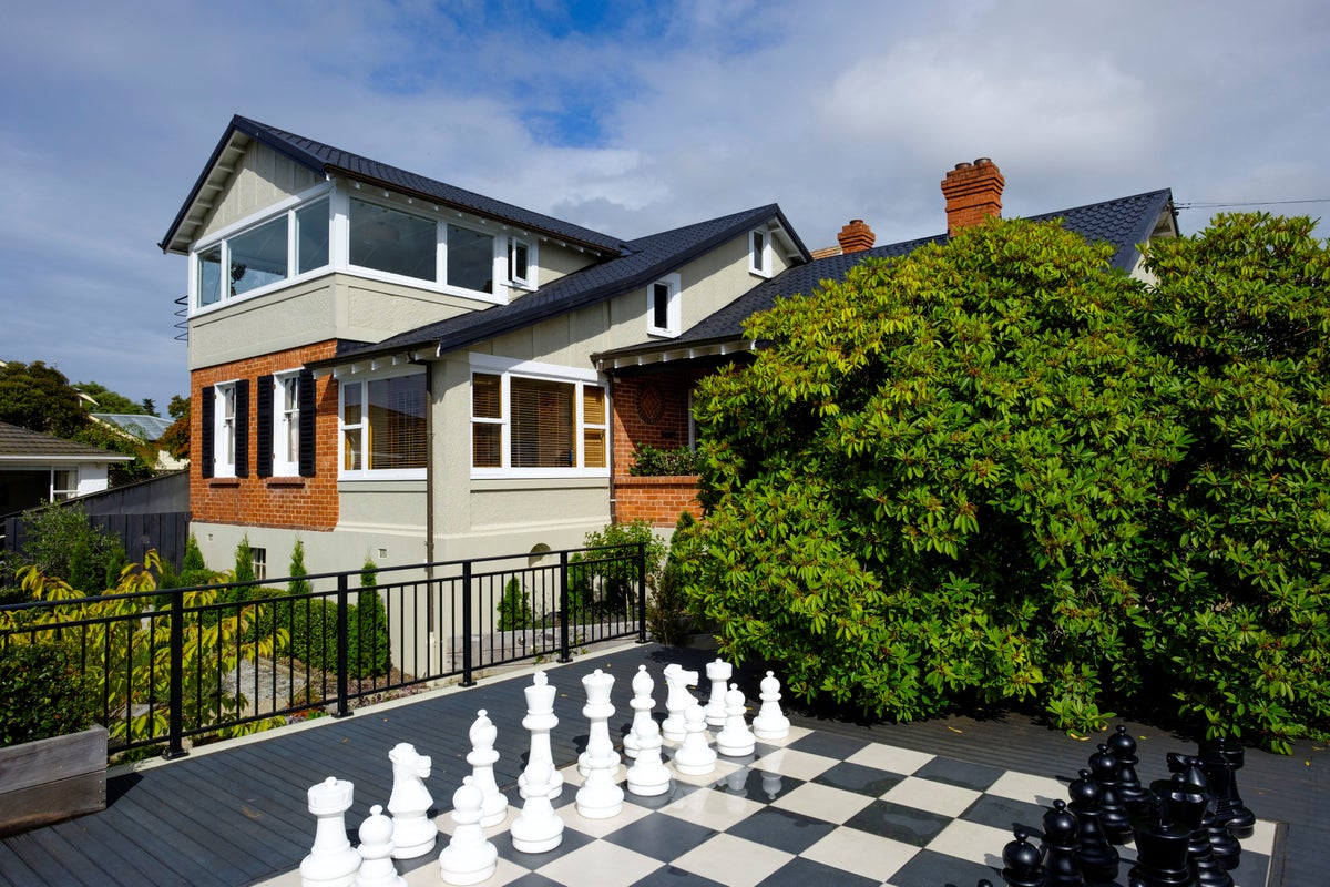 23 Drivers Road, Maori Hill, Dunedin - Carousel 1