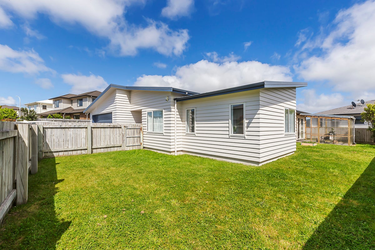 219 Mark Avenue, Grenada Village, Wellington - Carousel 2