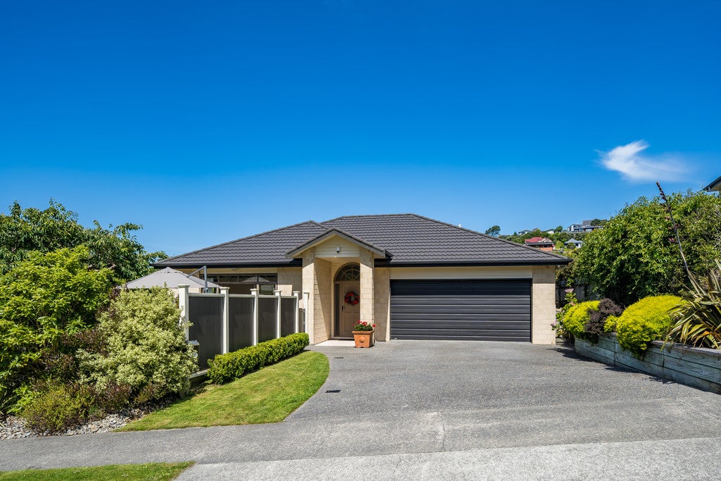215 Westchester Drive, Churton Park, Wellington - Carousel 1