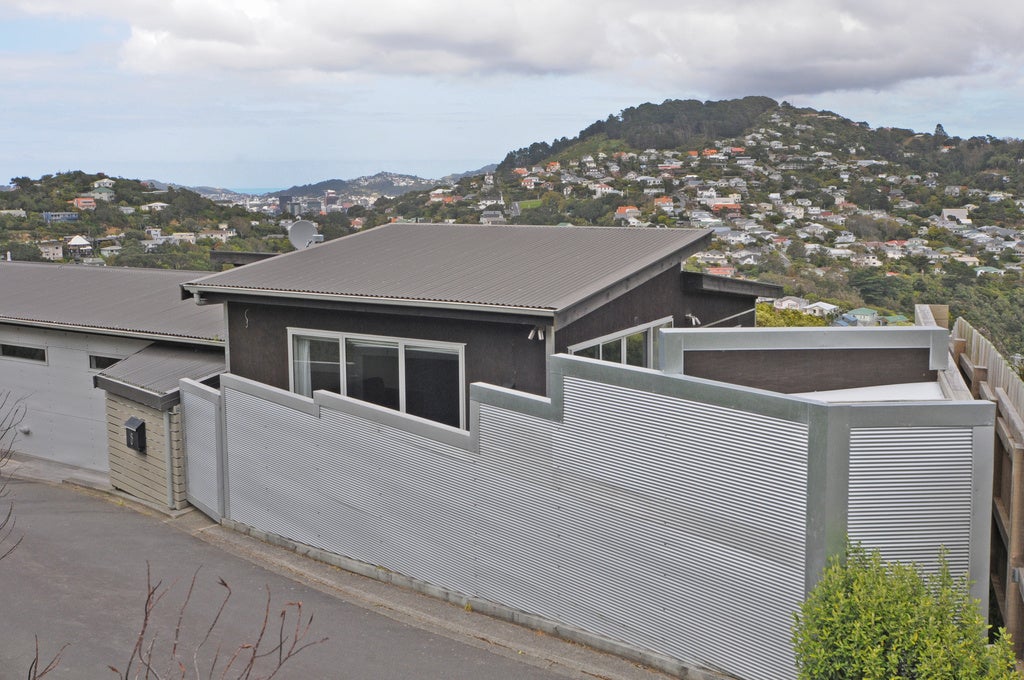 8 Captain Edward Daniell Drive, Ngaio, Wellington - Carousel 2