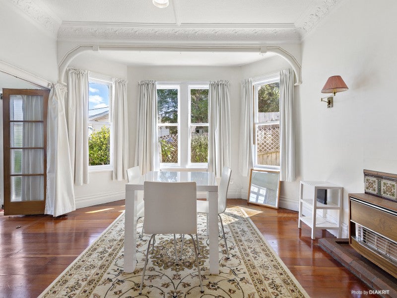 1 Seddon Terrace, Newtown, Wellington - Carousel 2