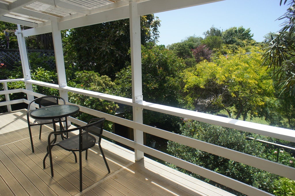 6 Valintine Place, Strandon, New Plymouth - Carousel 2