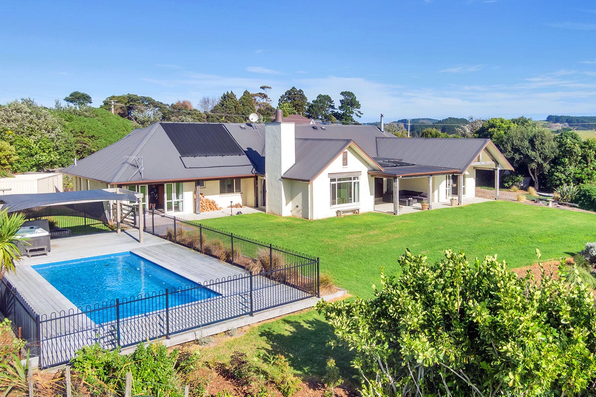 29 Shine Road, South Head, Helensville - Carousel 1