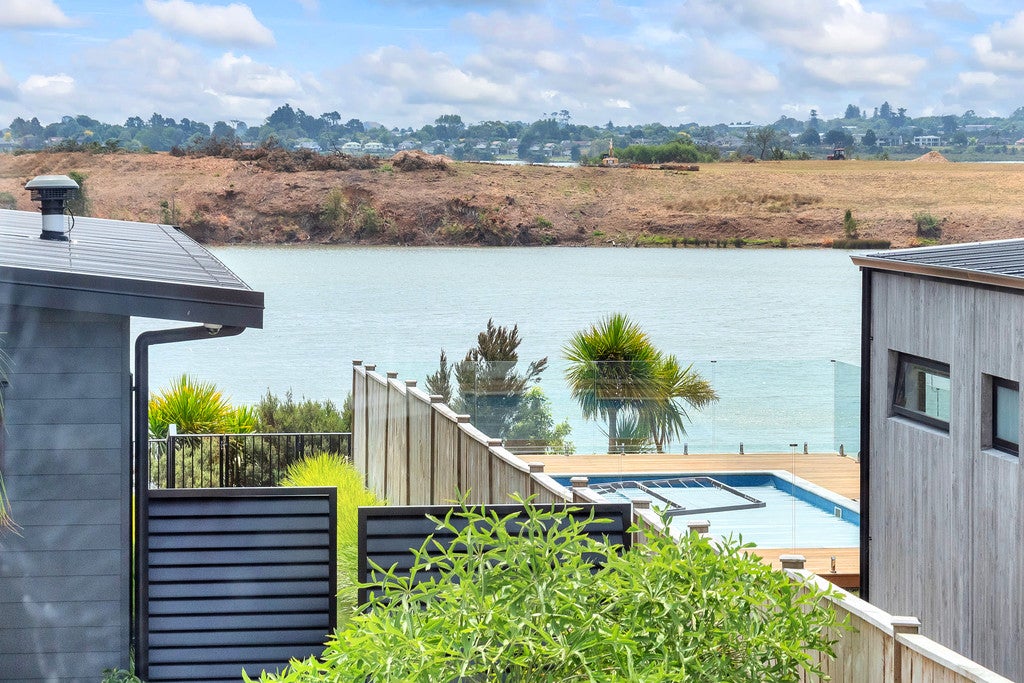 69 Milano Boulevard, Karaka, Papakura - Carousel 2