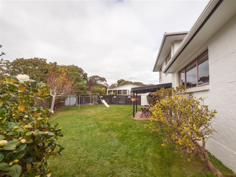 102 Churton Drive, Churton Park, Wellington - Carousel 20