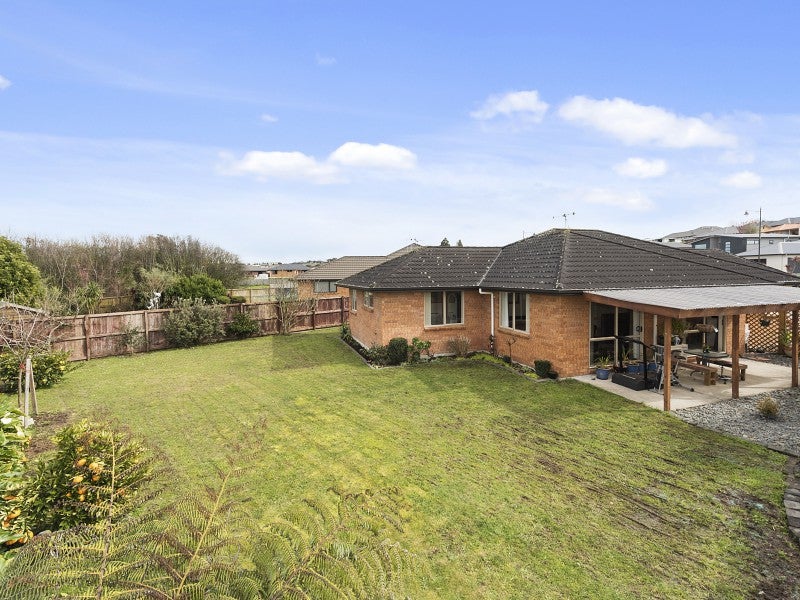 47 Farnborough Drive, Nawton, Hamilton - Carousel 2