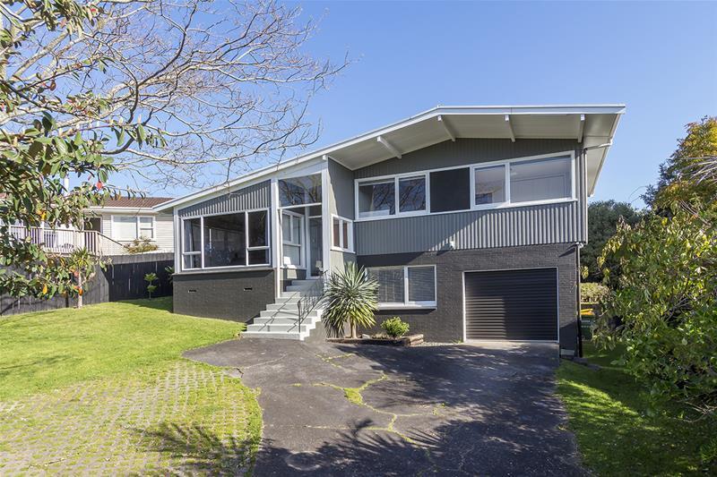 40 Gibraltar Street, Howick, Auckland - Carousel 1