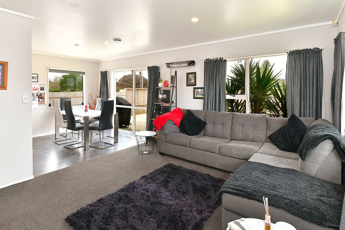 19 Parakai Avenue, Parakai, Helensville - Carousel 2