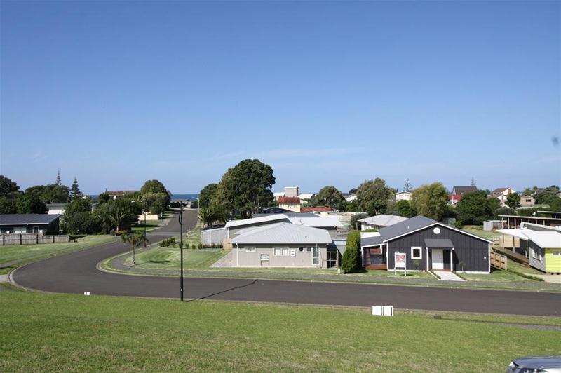 26 Dolphin Drive, Whiritoa, Waihi - Carousel 3