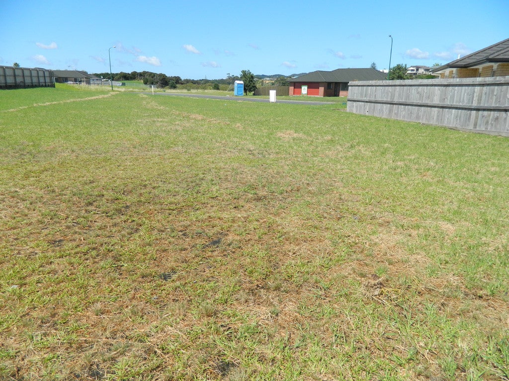 5 Pukeko Street, Ruakaka - Carousel 1