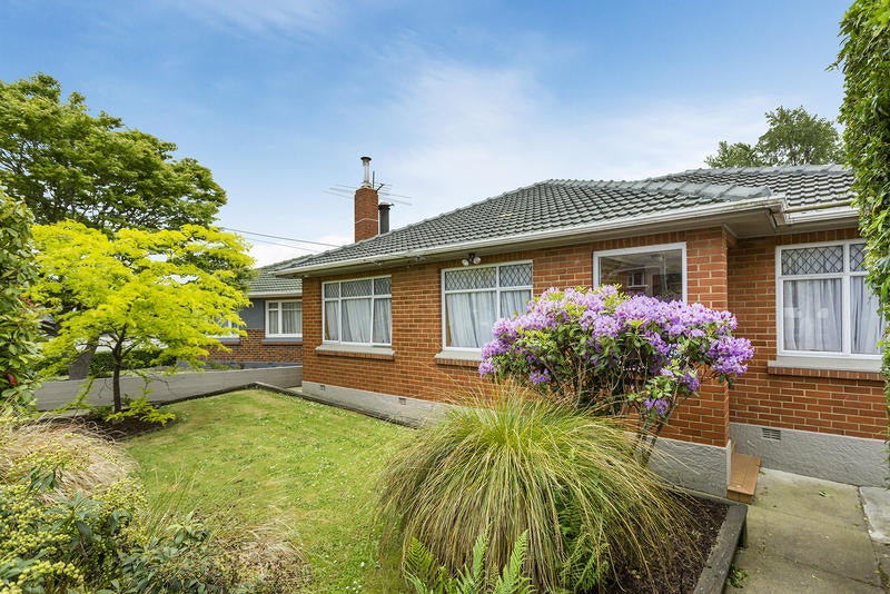 14 Koremata Street, Green Island, Dunedin - Carousel 1