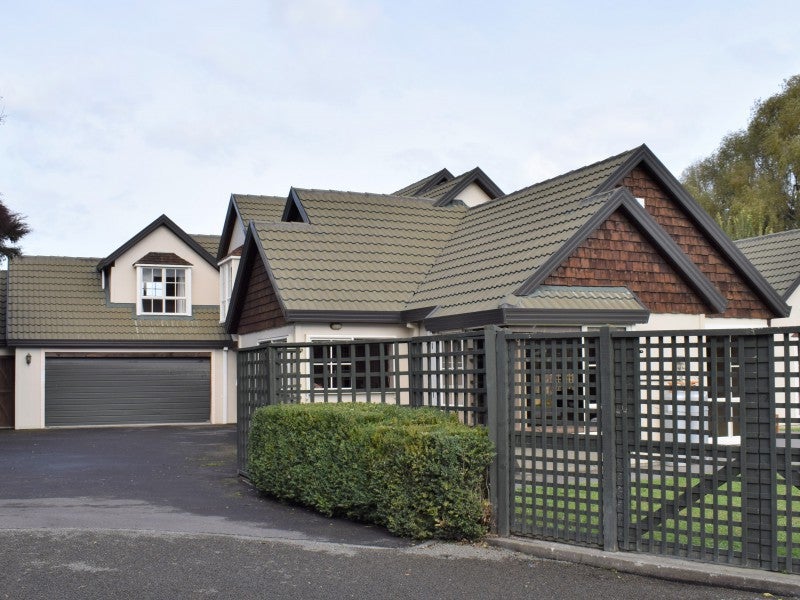 219 Mill Road, Otaki - Carousel 26
