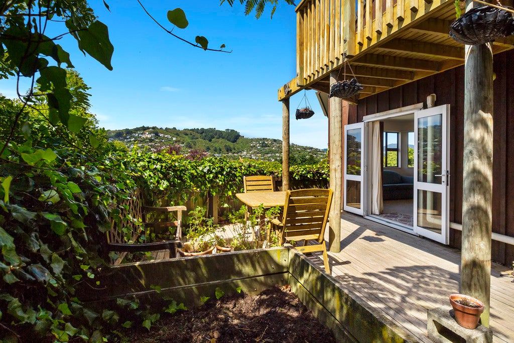 48 Chartwell Drive, Crofton Downs, Wellington - Carousel 1