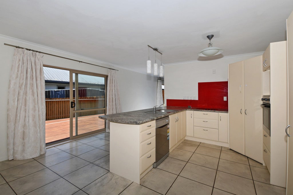 15 Daviot Place, Kamo, Whangarei - Carousel 2