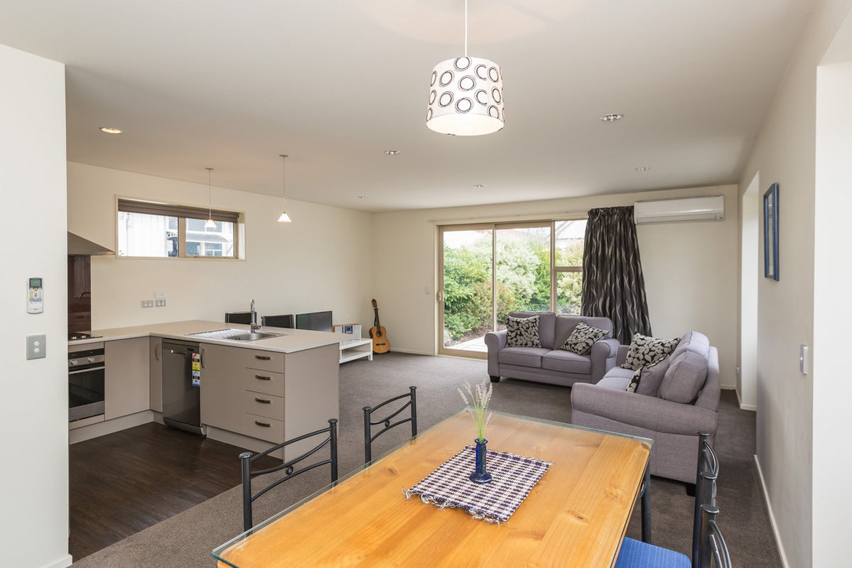 1/76 Oram Avenue, New Brighton, Christchurch - Carousel 1
