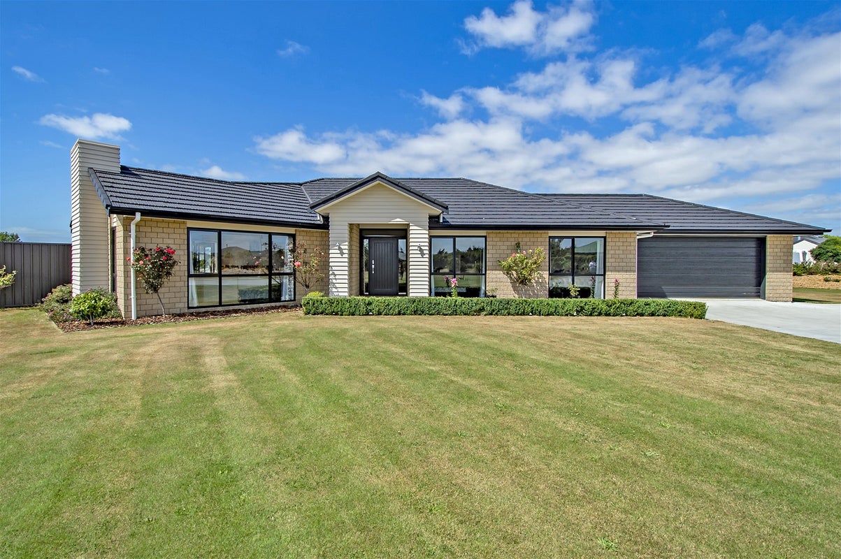 2 Friars Lane, Leeston, Leeston - Carousel 1
