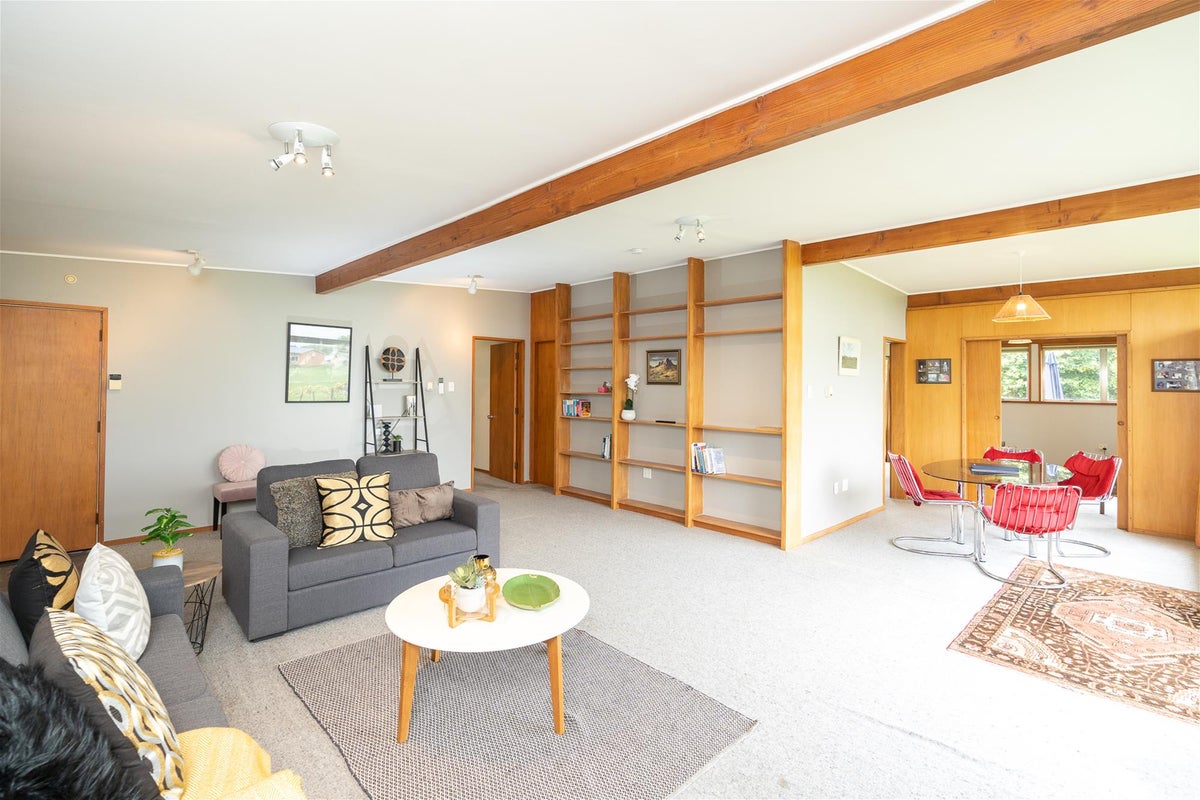 5 McCracken Avenue, Hillcrest, Hamilton - Carousel 2