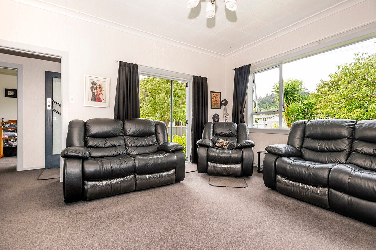 166 Fox Street, Whataupoko, Gisborne - Carousel 2