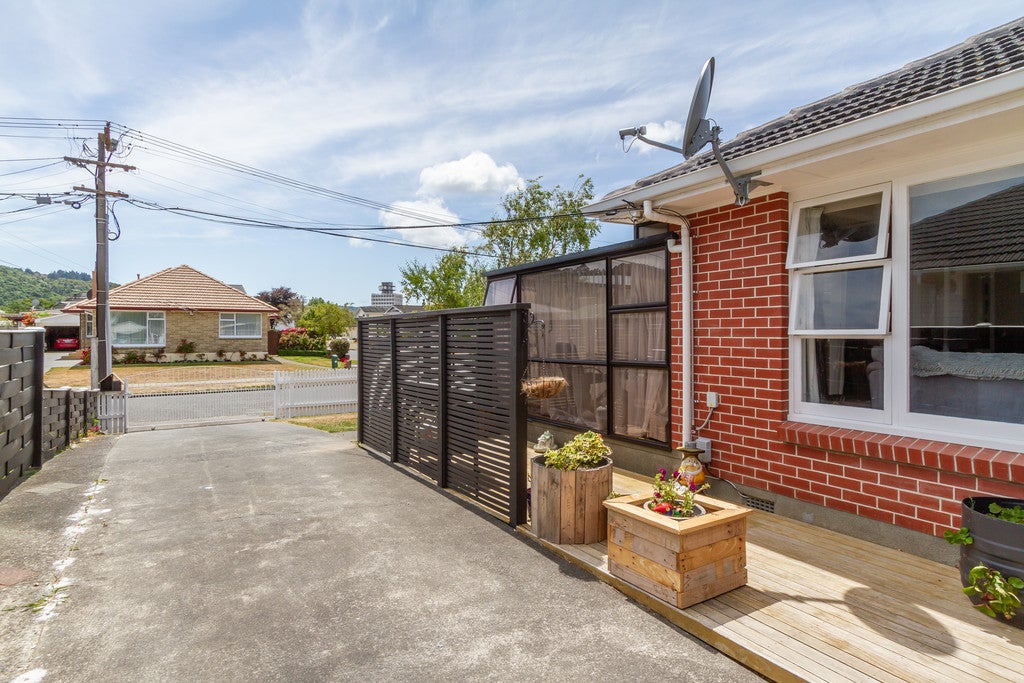 23 Rosebank Avenue, Avalon, Lower Hutt - Carousel 13