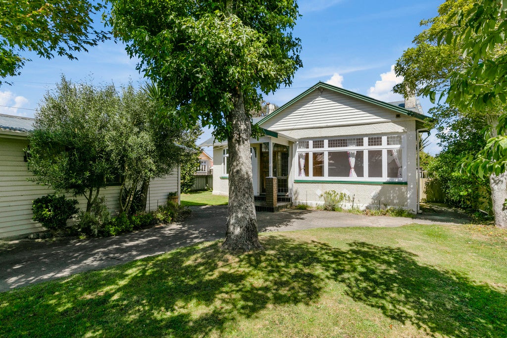 34 Pretoria Street, Hutt Central, Lower Hutt - Carousel 1