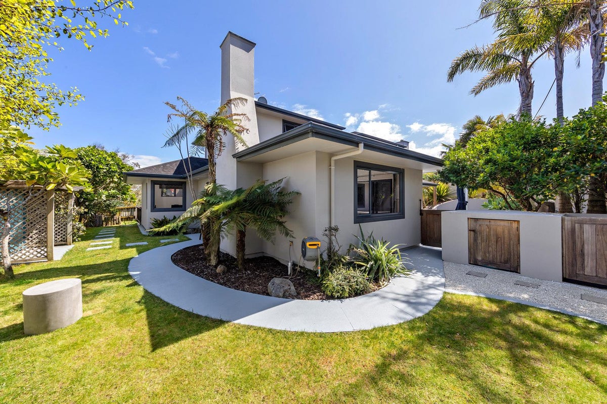 19 Hoani Glade, Saint Johns, Auckland - Carousel 2