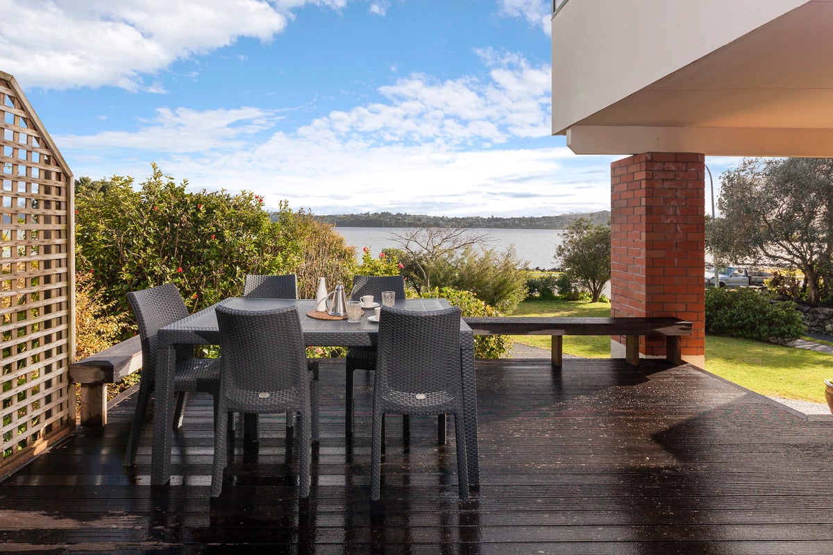 47 Kiwi Esplanade, Mangere Bridge, Auckland - Carousel 25