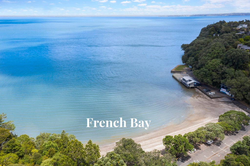 12 Valley Road, Titirangi, Auckland - Carousel 2