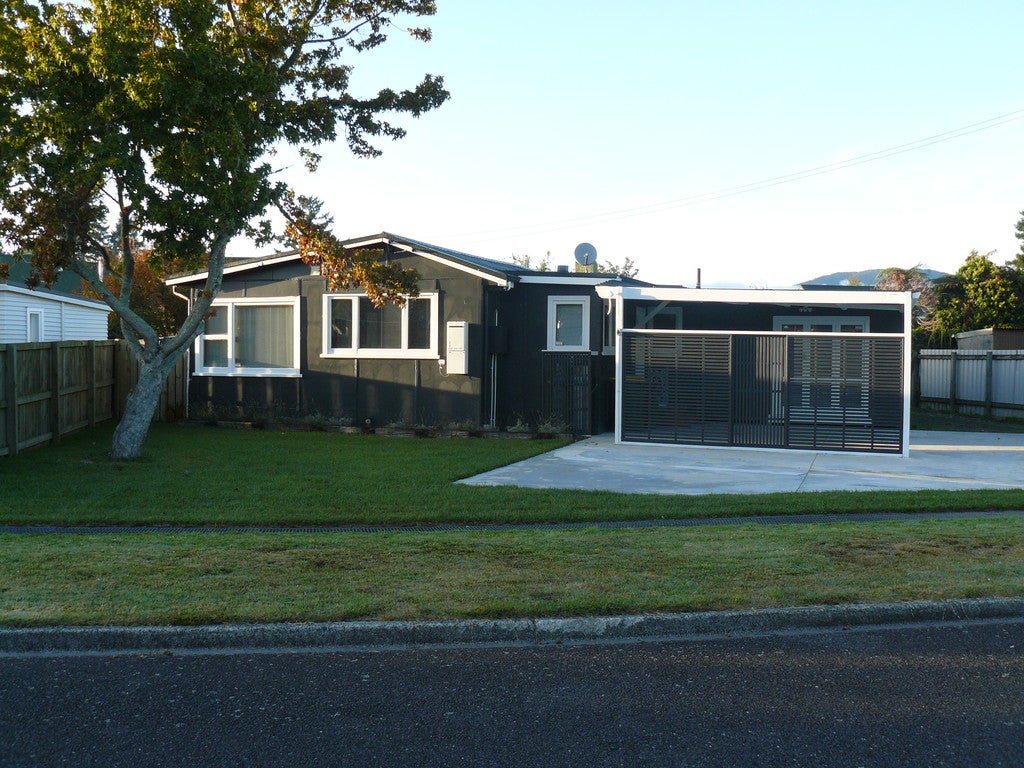 6 Farnworth Avenue, Holdens Bay, Rotorua - Carousel 1