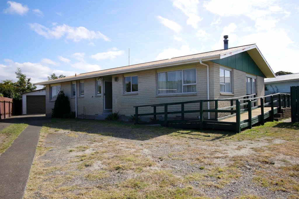 7 Baffin Place, Flaxmere, Hastings - Carousel 1