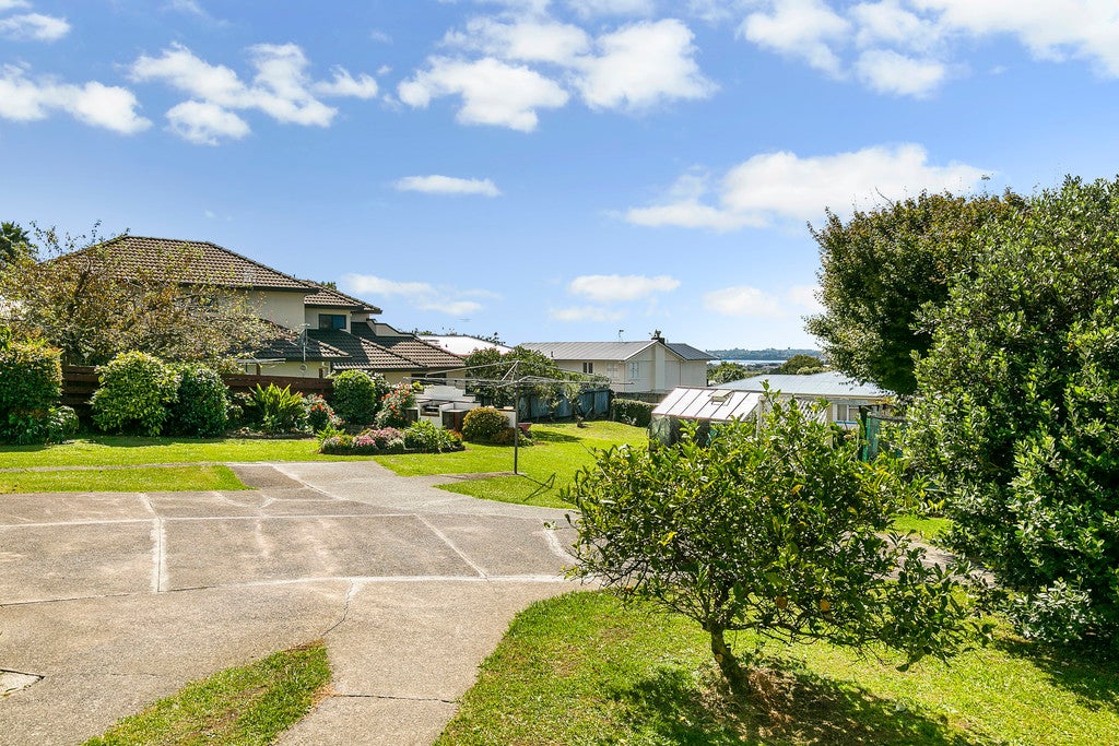 193 Te Atatu Road, Te Atatu South, Auckland - Carousel 2