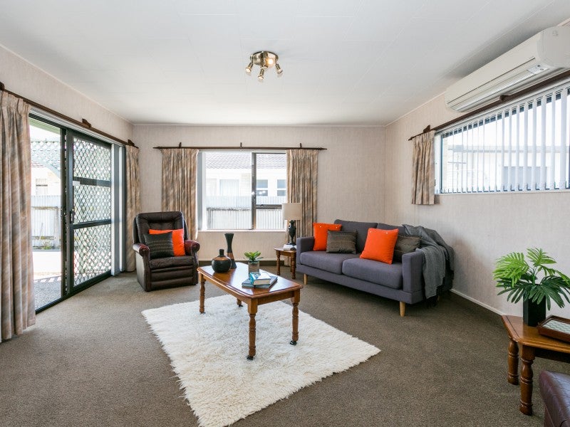 3/411 AVENUE RD W, Hastings, Hastings - Carousel 2
