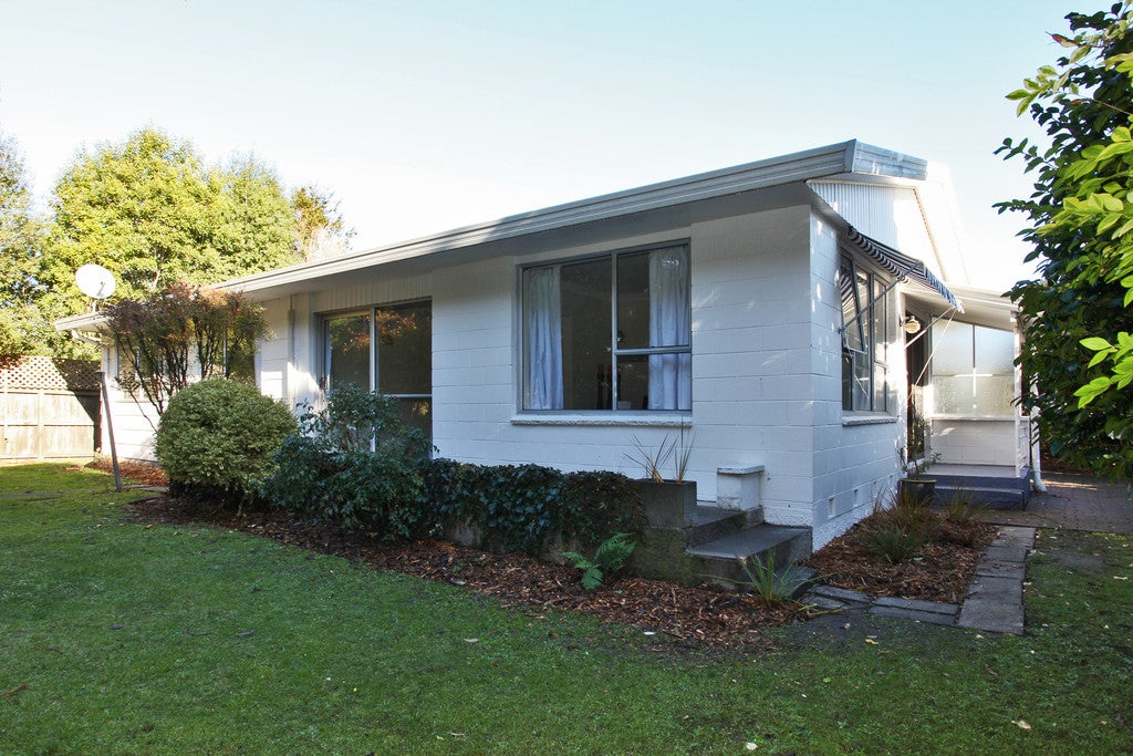2/171 Fifield Terrace, Opawa, Christchurch - Carousel 1