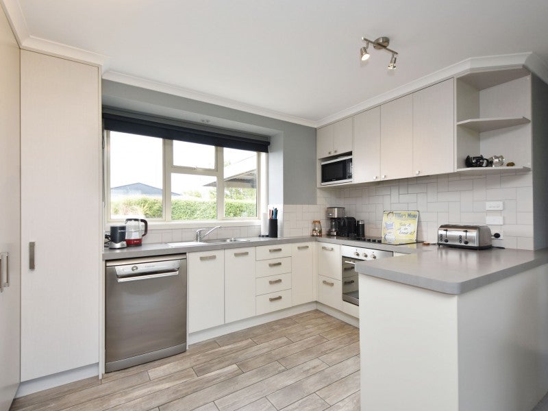 65 Dudley Street, Grasmere, Invercargill - Carousel 2